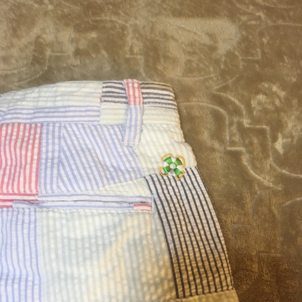 Shorts - Picture 3 of 3